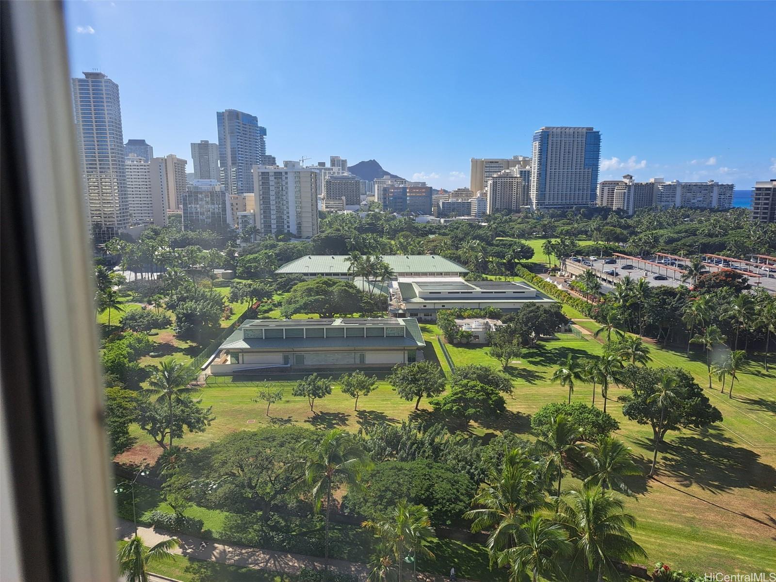 Inn on the Park condo # 1401, Honolulu, Hawaii - photo 2 of 11