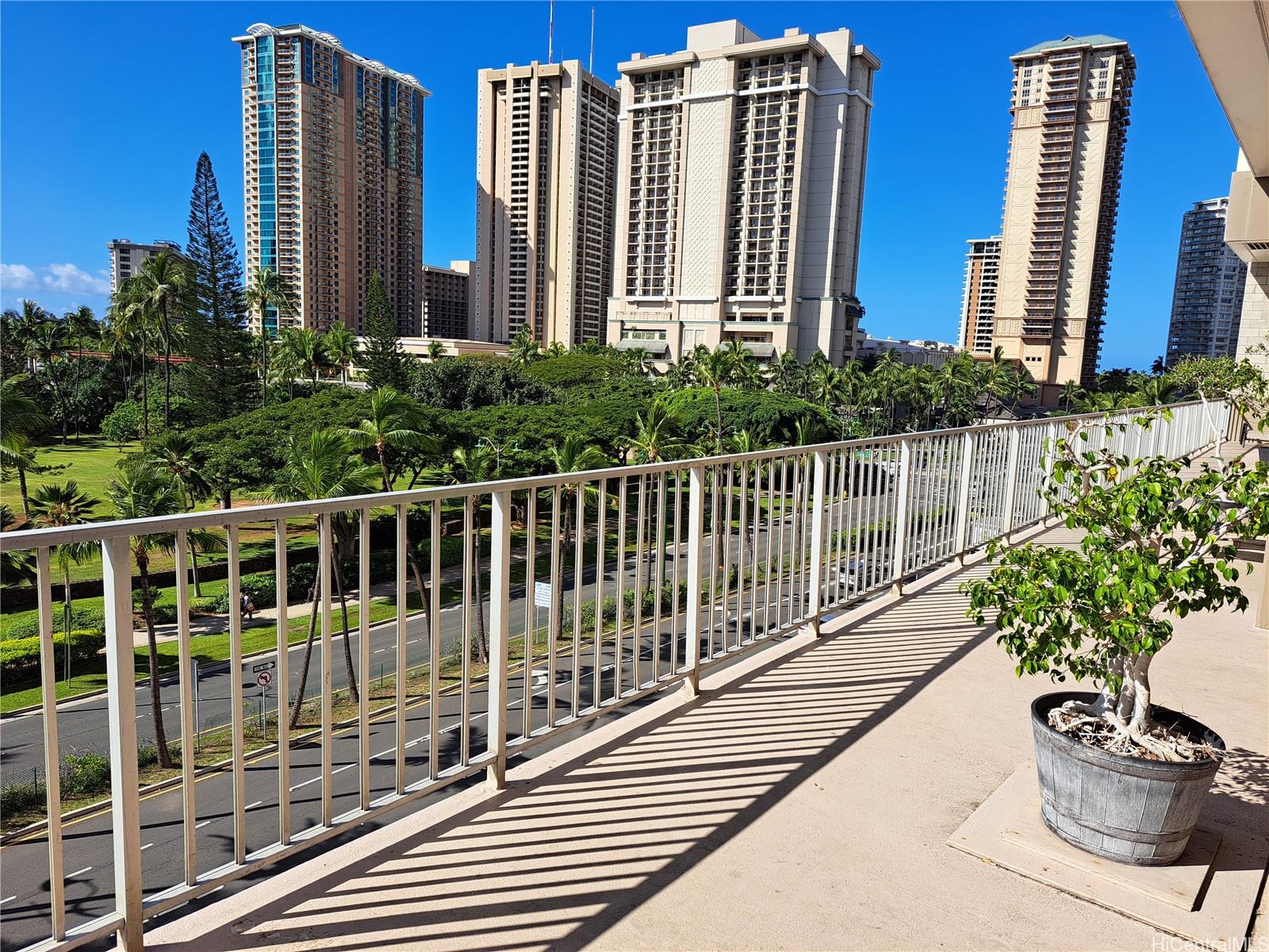 Inn on the Park condo # 1401, Honolulu, Hawaii - photo 10 of 11