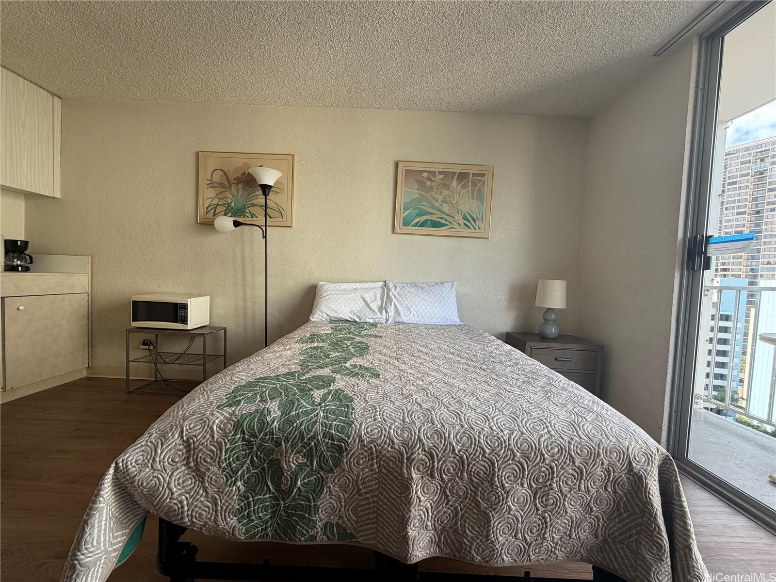 Inn On The Park condo # 1414, Honolulu, Hawaii - photo 9 of 17