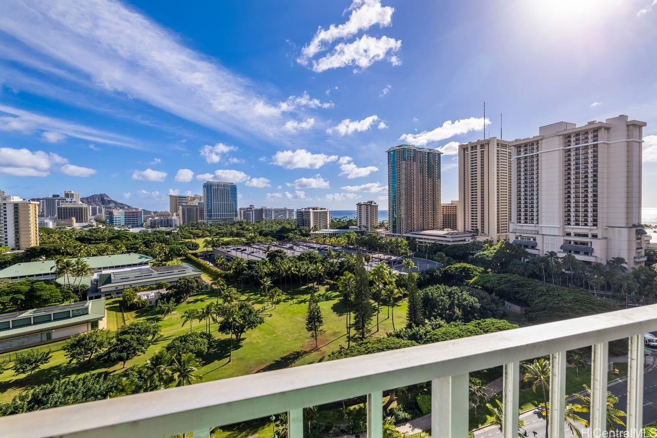 Inn On The Park condo # 1507, Honolulu, Hawaii - photo 5 of 19