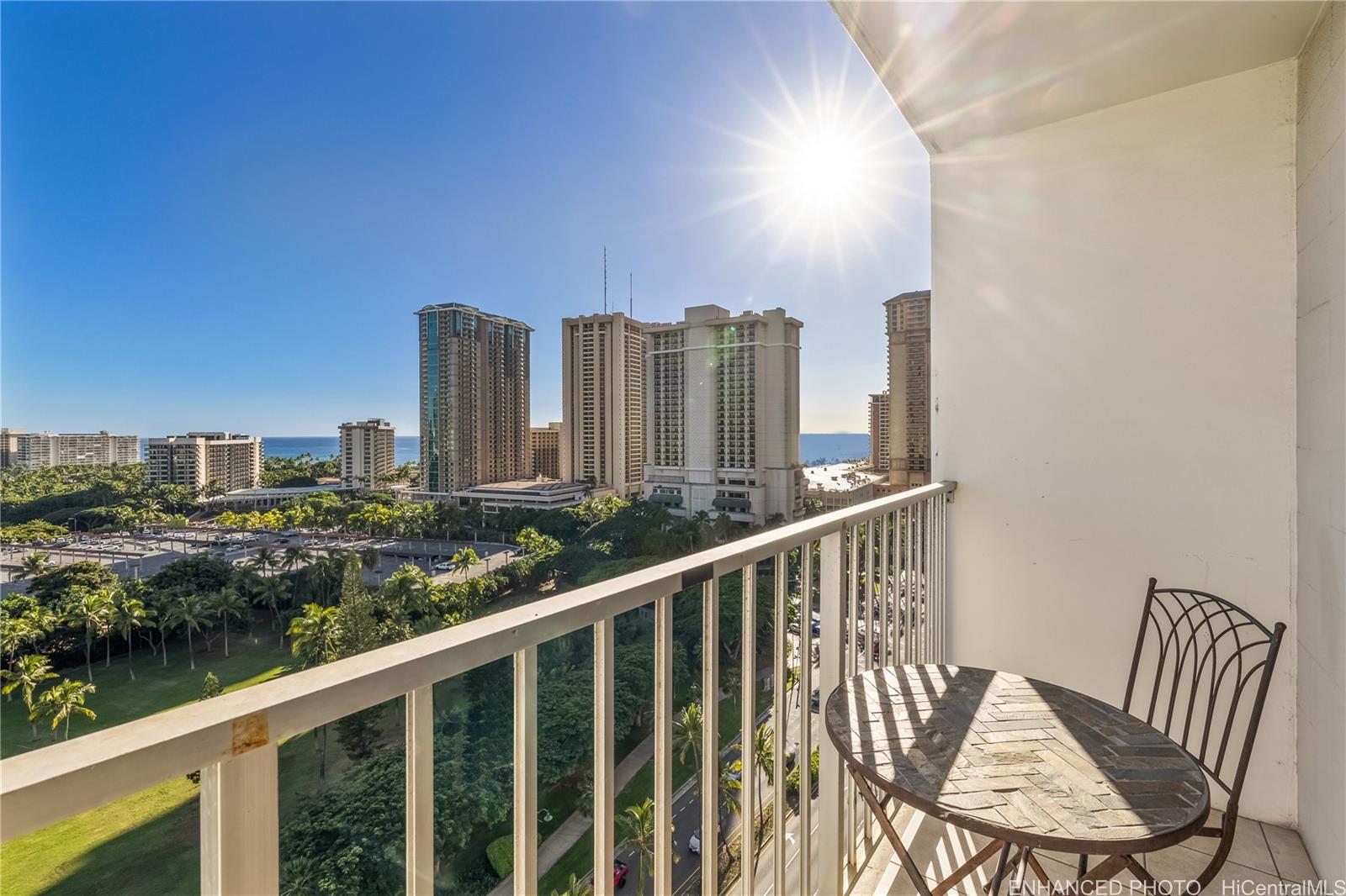 Inn On The Park condo # 1607, Honolulu, Hawaii - photo 5 of 21