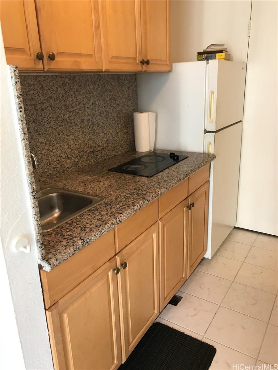 Inn on the Park condo # 1906, Honolulu, Hawaii - photo 2 of 19