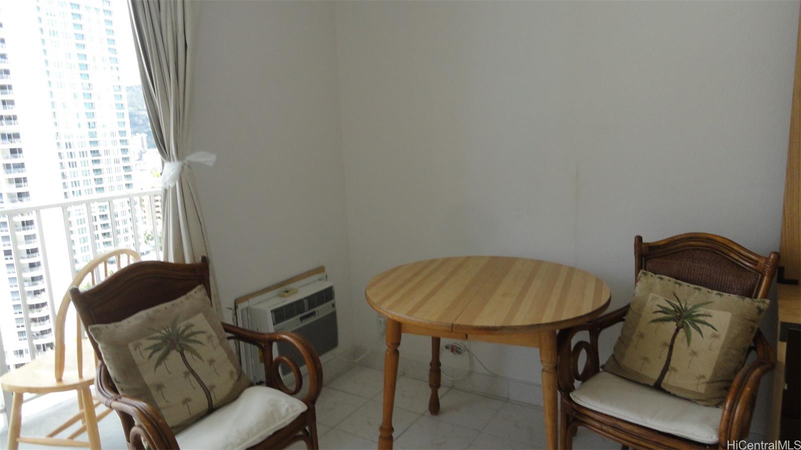 Inn on the Park condo # 1906, Honolulu, Hawaii - photo 11 of 19