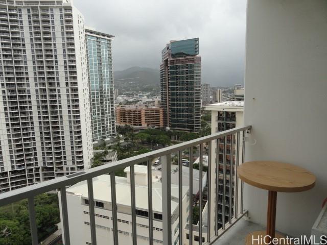 Inn on the Park condo # 1906, Honolulu, Hawaii - photo 7 of 19