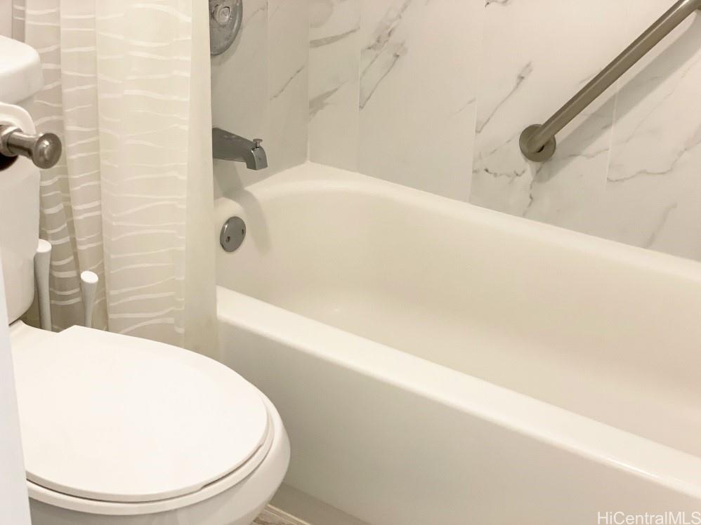 1920 Ala Moana Blvd Honolulu - Rental - photo 2 of 7