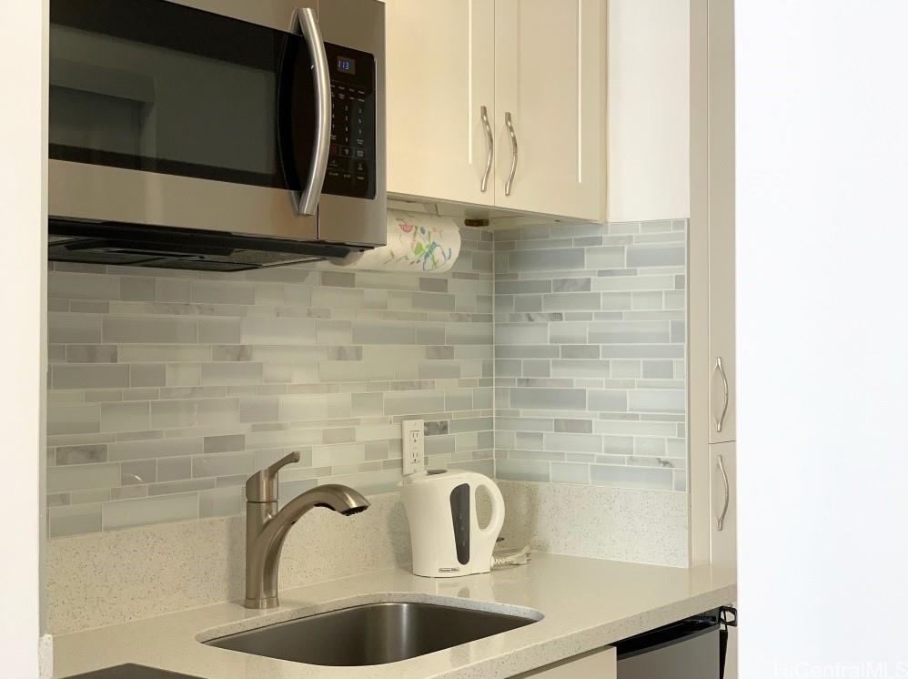 1920 Ala Moana Blvd Honolulu - Rental - photo 4 of 7