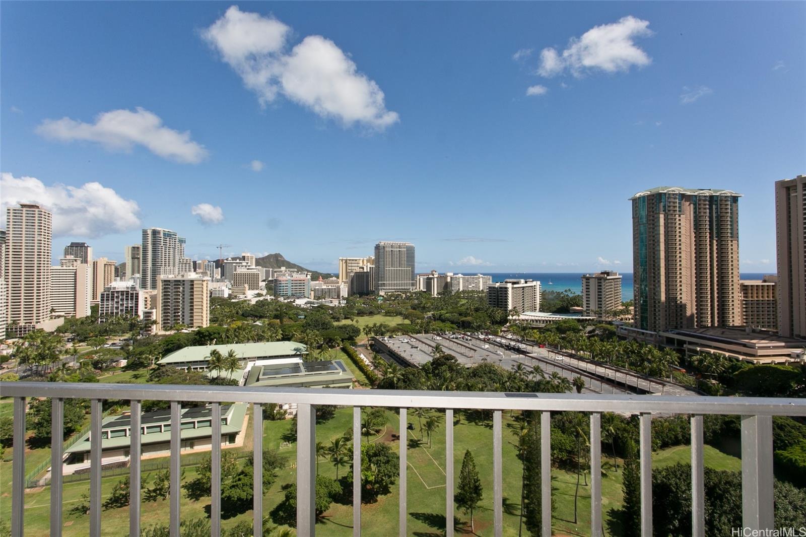 Inn On The Park condo # 2013, Honolulu, Hawaii - photo 2 of 17