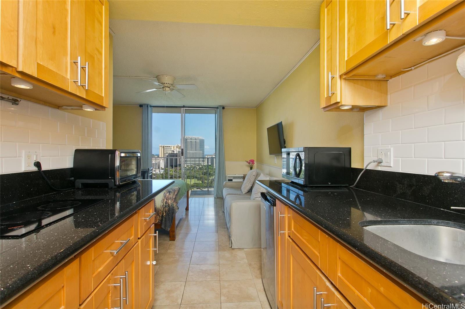 Inn On The Park condo # 2013, Honolulu, Hawaii - photo 8 of 17