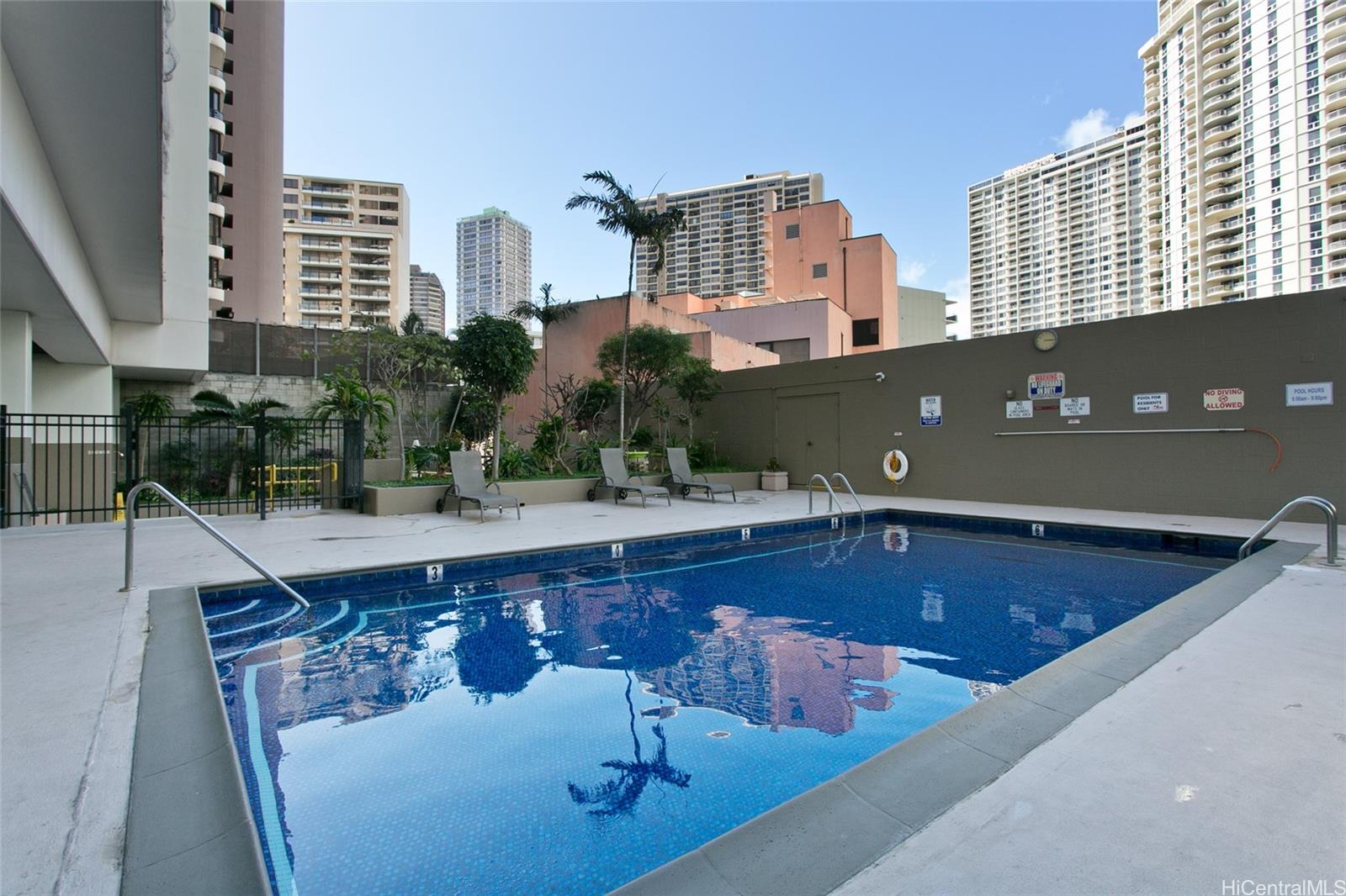 Inn On The Park condo # 604, Honolulu, Hawaii - photo 10 of 13