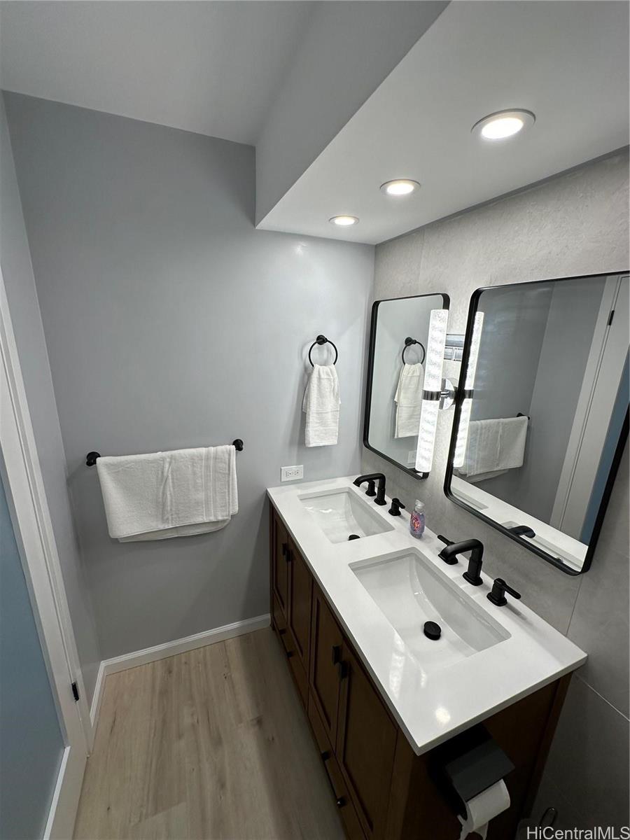 Inn On The Park condo # 910, Honolulu, Hawaii - photo 15 of 23