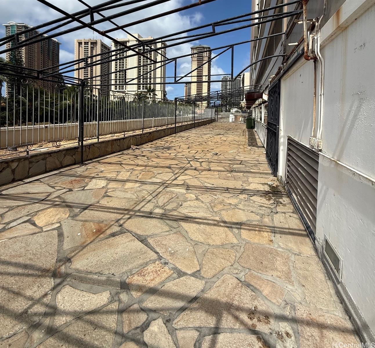 1920 Ala Moana Blvd Honolulu Oahu commercial real estate photo5 of 6