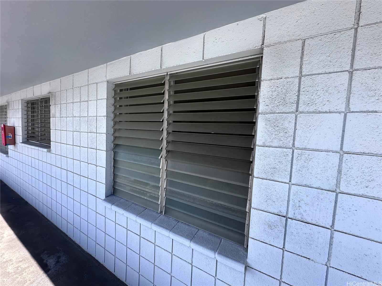 1920 Young St Honolulu - Rental - photo 6 of 6