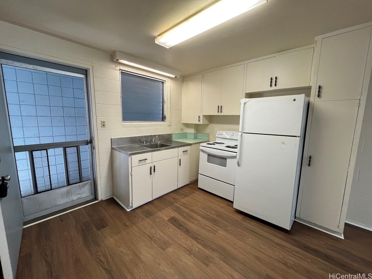 1920 Young Street Honolulu - Rental - photo 3 of 8