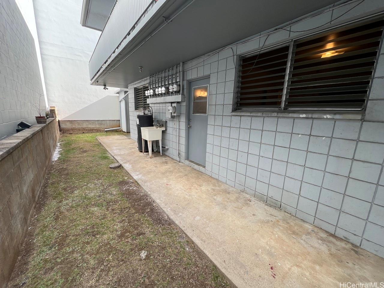 1920 Young Street Honolulu - Rental - photo 8 of 8