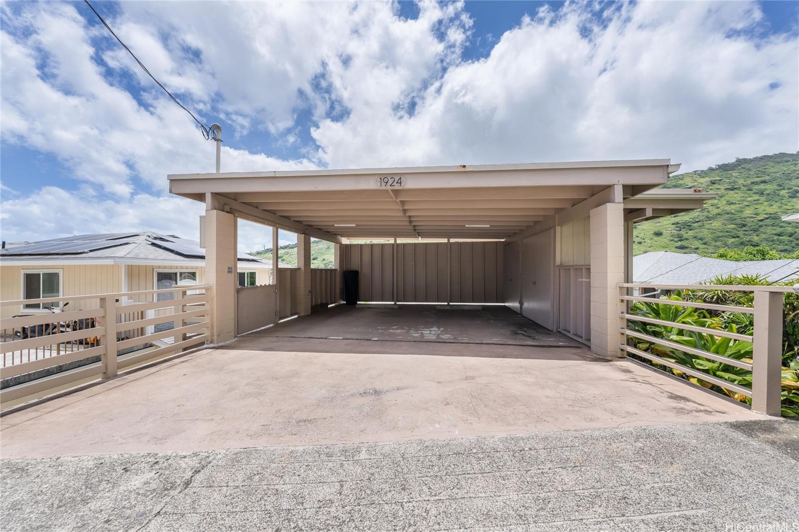 1924  10th Ave Palolo, Diamond Head home - photo 2 of 24