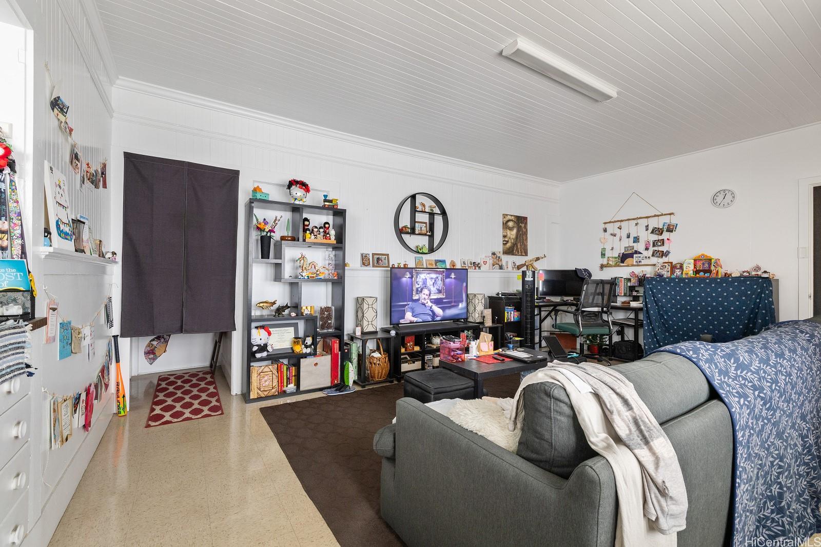 1924 Beretania Street Honolulu - Multi-family - photo 3 of 14