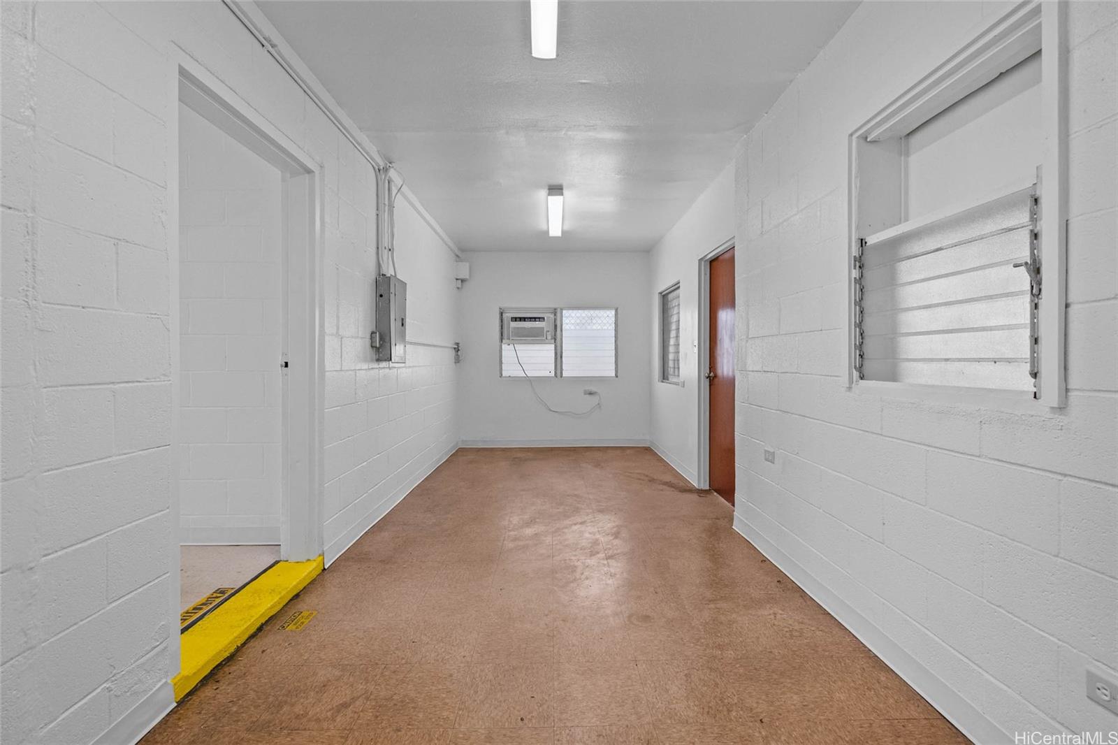 1924 Democrat St Honolulu Oahu commercial real estate photo12 of 16