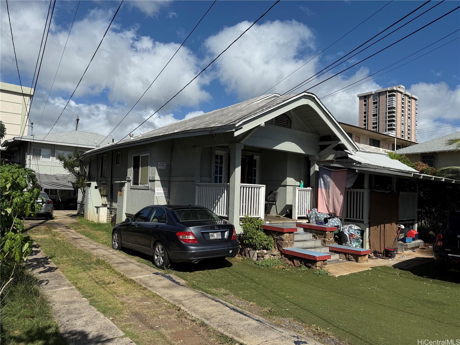 1924 Fern Street Honolulu - Multi-family - photo 2 of 7