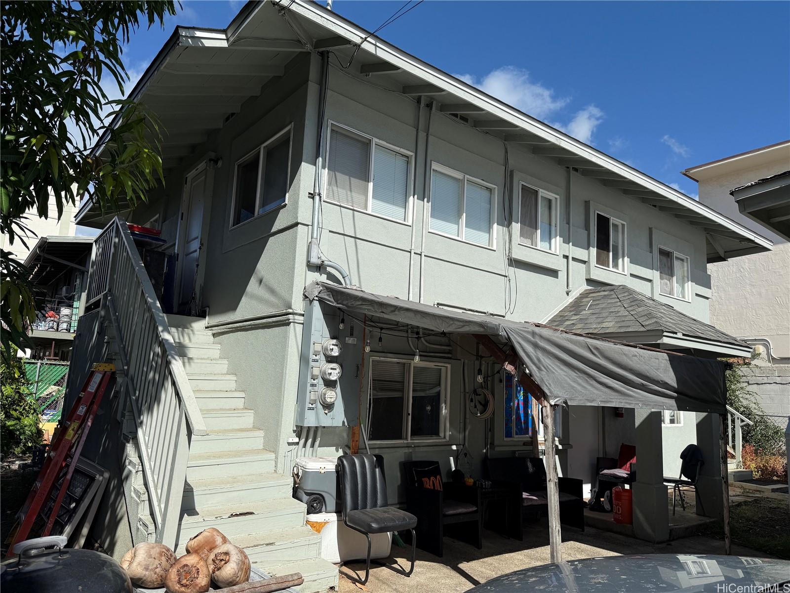 1924 Fern Street Honolulu - Multi-family - photo 3 of 7