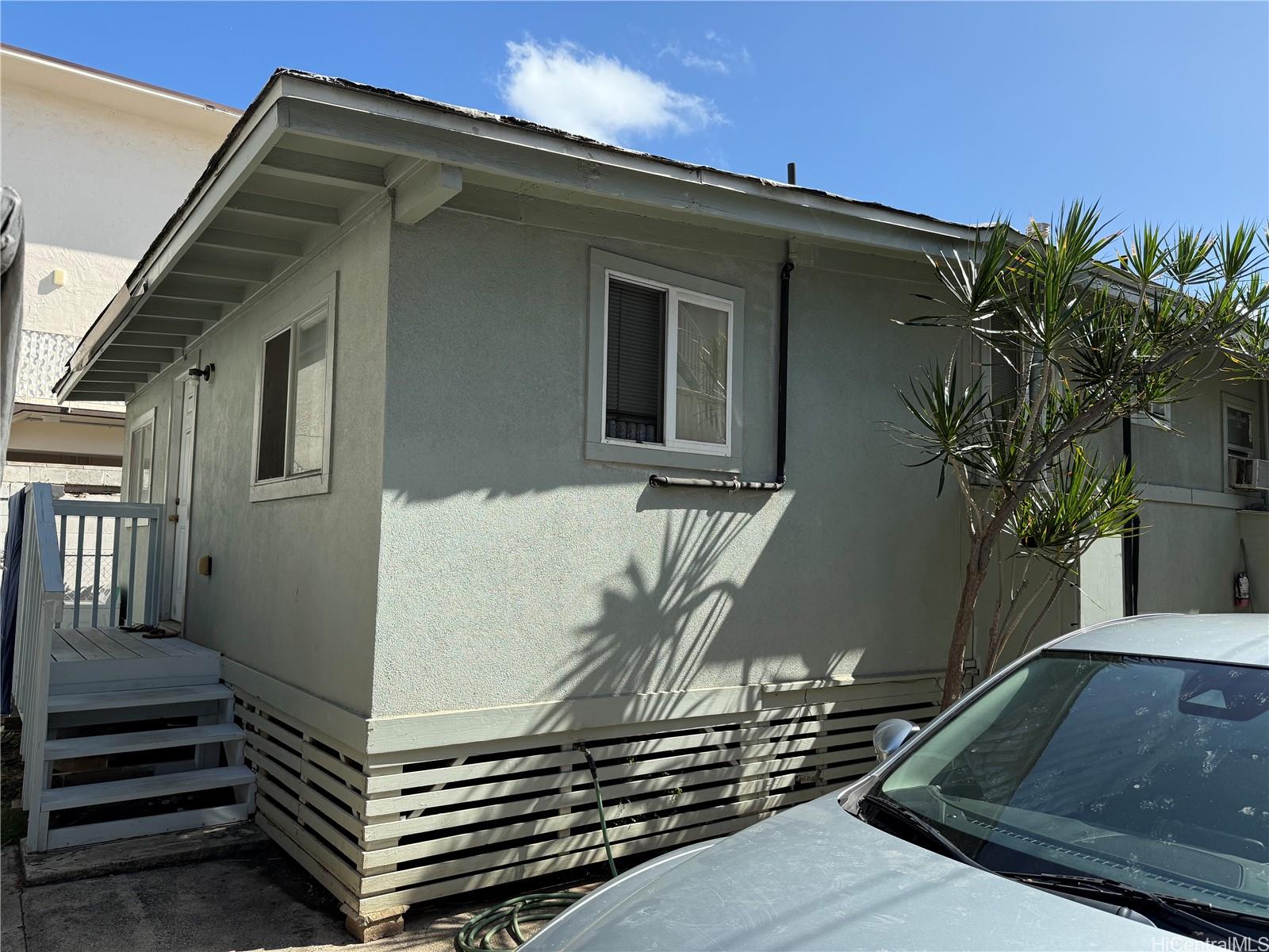 1924 Fern Street Honolulu - Multi-family - photo 4 of 7