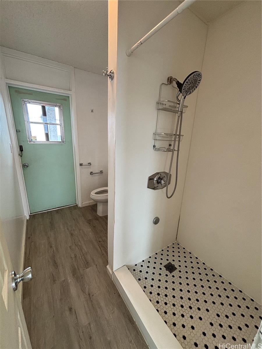 1924 Kalani St Honolulu - Rental - photo 6 of 12