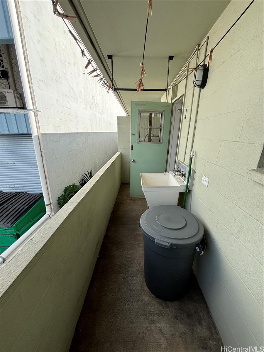 1924 Kalani St Honolulu - Rental - photo 9 of 12