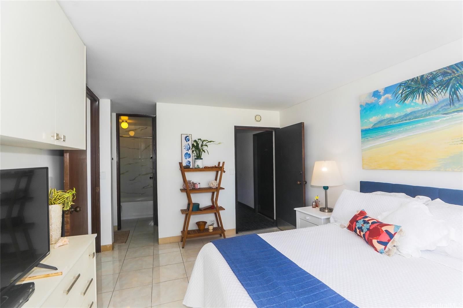 Pavilion at Waikiki condo # 1004, Honolulu, Hawaii - photo 11 of 25