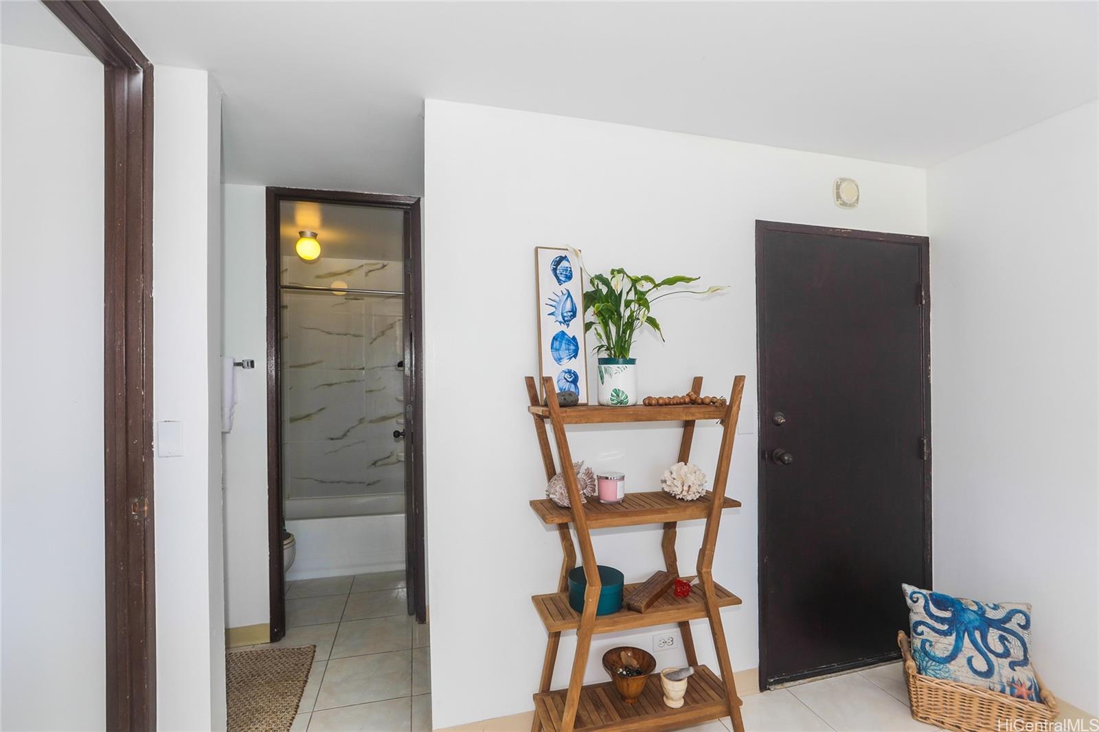 Pavilion at Waikiki condo # 1004, Honolulu, Hawaii - photo 10 of 25