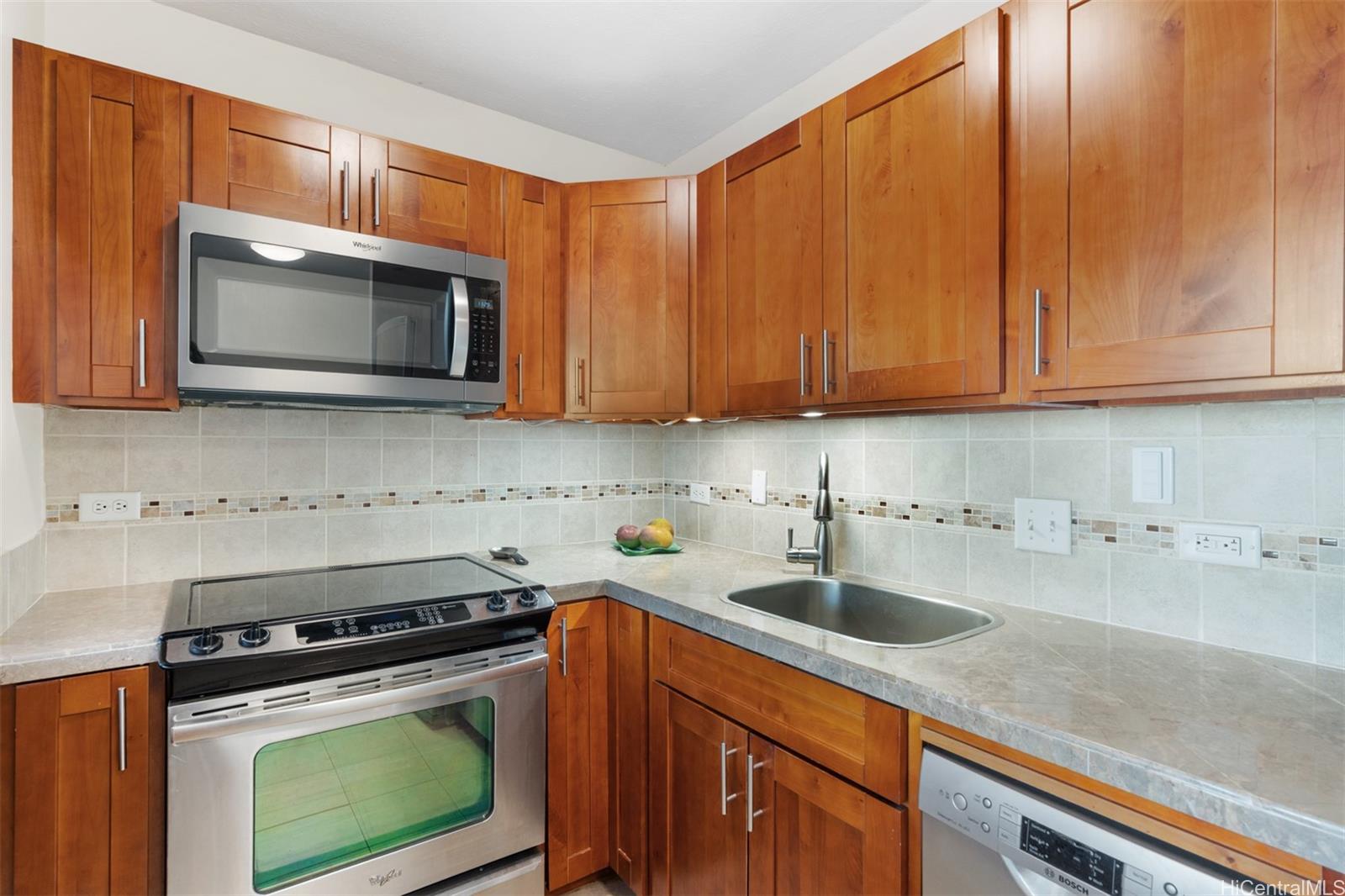 Pavilion at Waikiki condo # 1902, Honolulu, Hawaii - photo 5 of 22