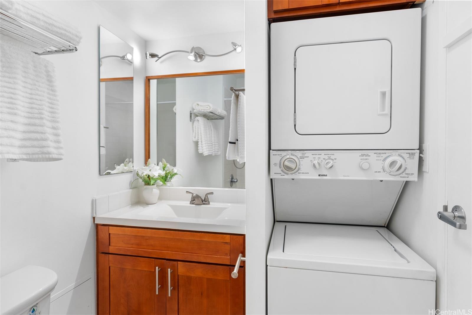 Pavilion at Waikiki condo # 1902, Honolulu, Hawaii - photo 7 of 22