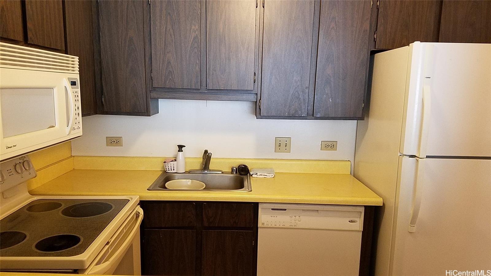 Pavilion At Waikiki condo # 703, Honolulu, Hawaii - photo 6 of 14