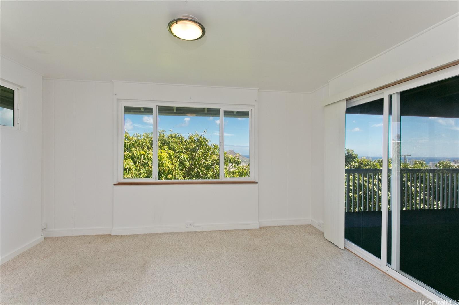 1925  St Louis Drive St. Louis, Diamond Head home - photo 13 of 23