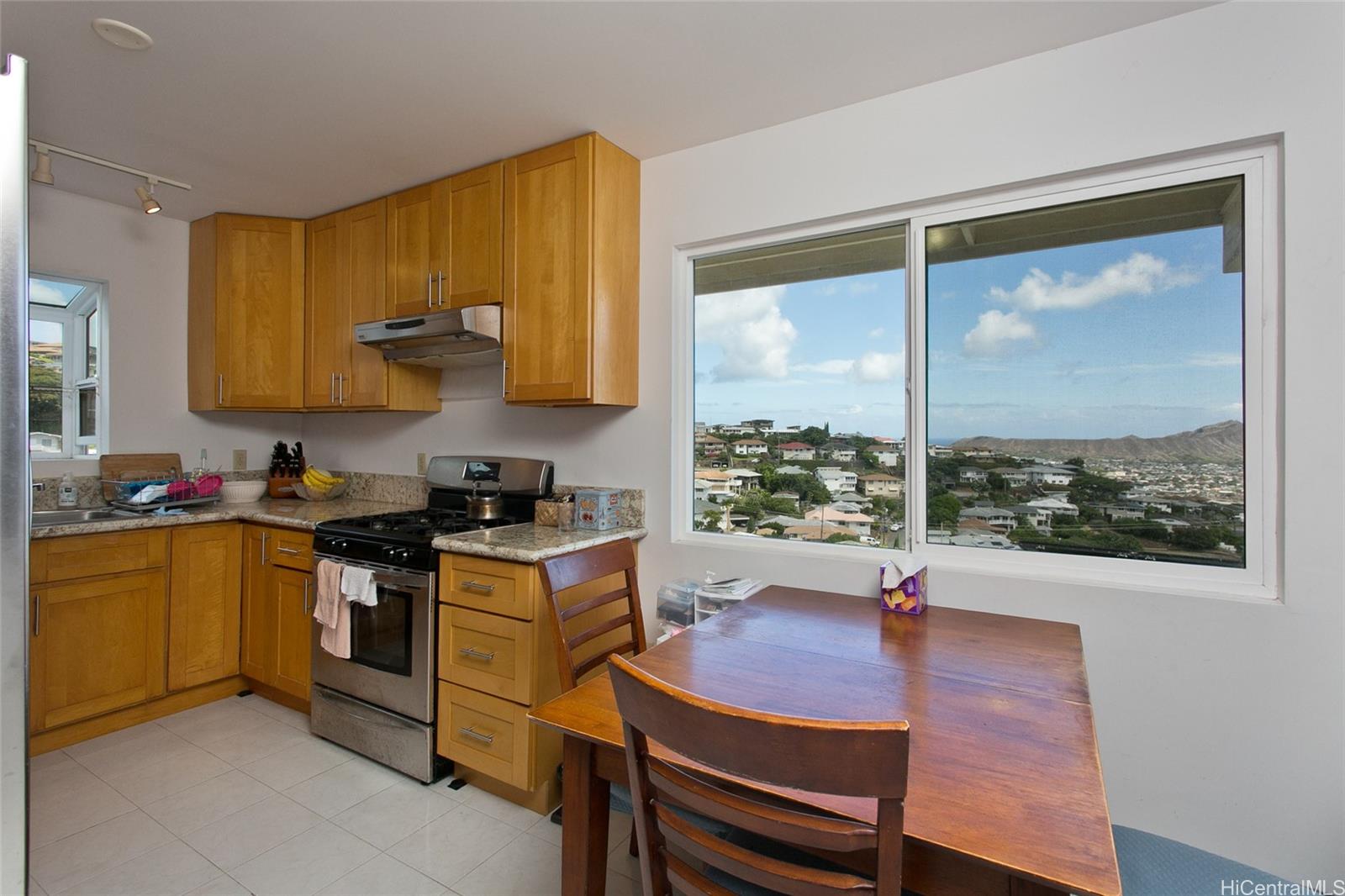 1925  St Louis Drive St. Louis, Diamond Head home - photo 4 of 23