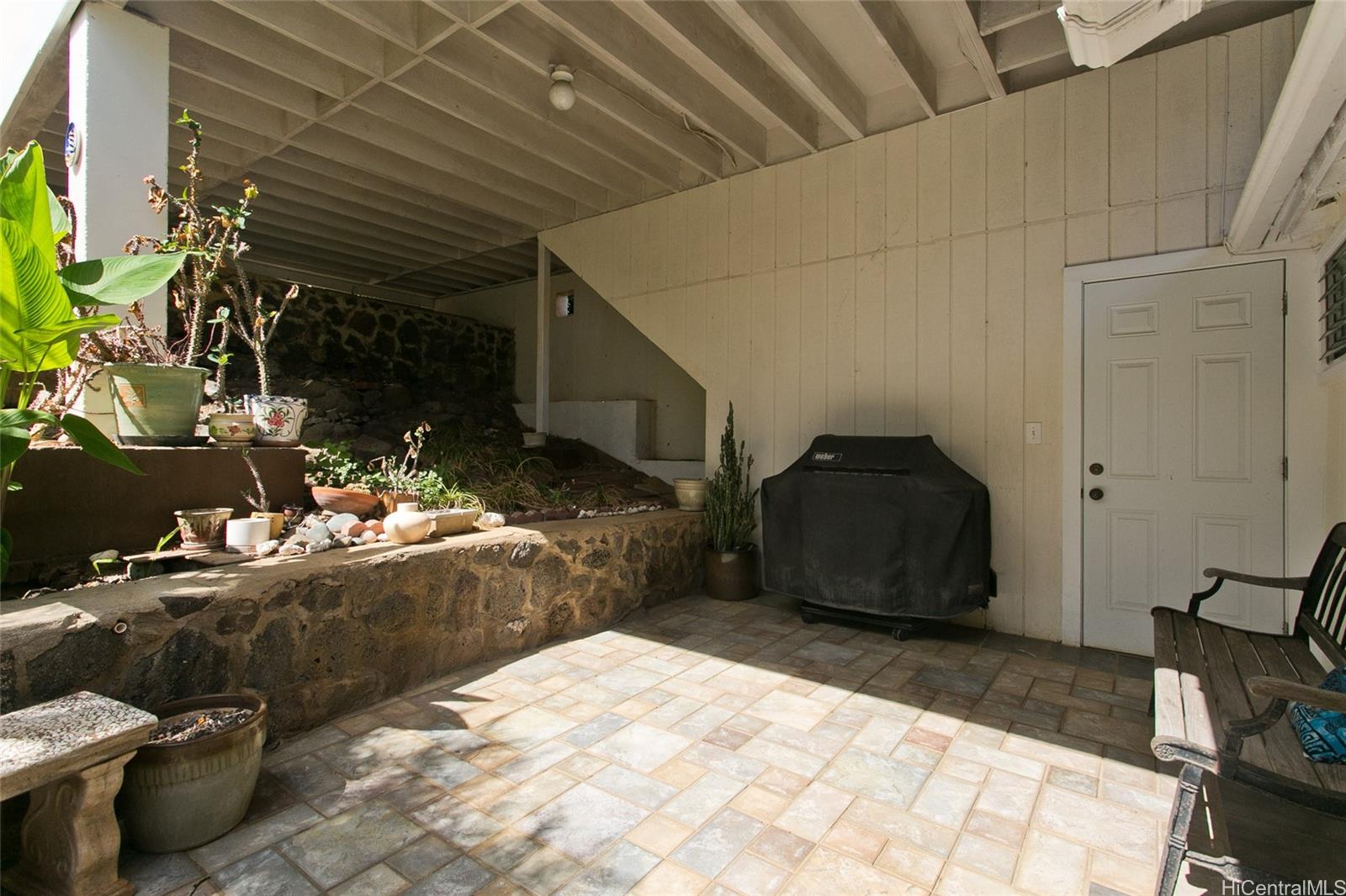 1925  St Louis Drive St. Louis, Diamond Head home - photo 9 of 23