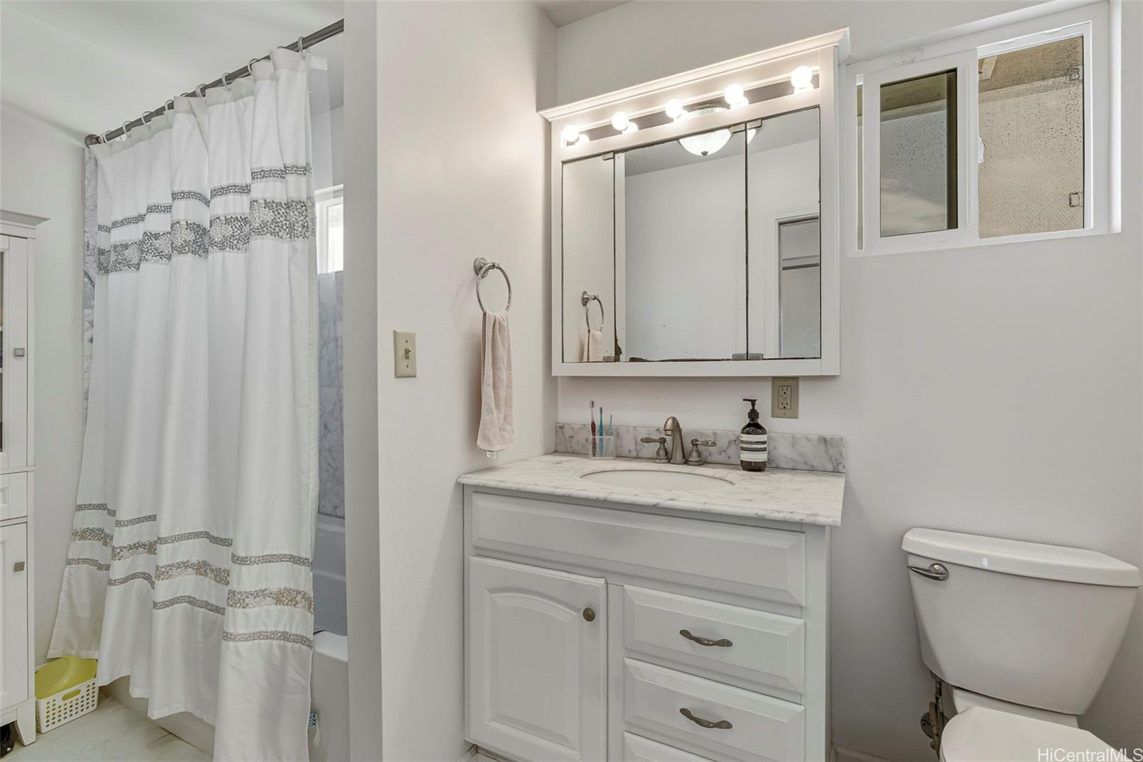 1925  St Louis Drive St. Louis, Diamond Head home - photo 11 of 25