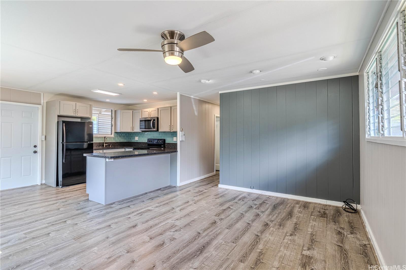 1926 Huina St Honolulu - Rental - photo 14 of 25