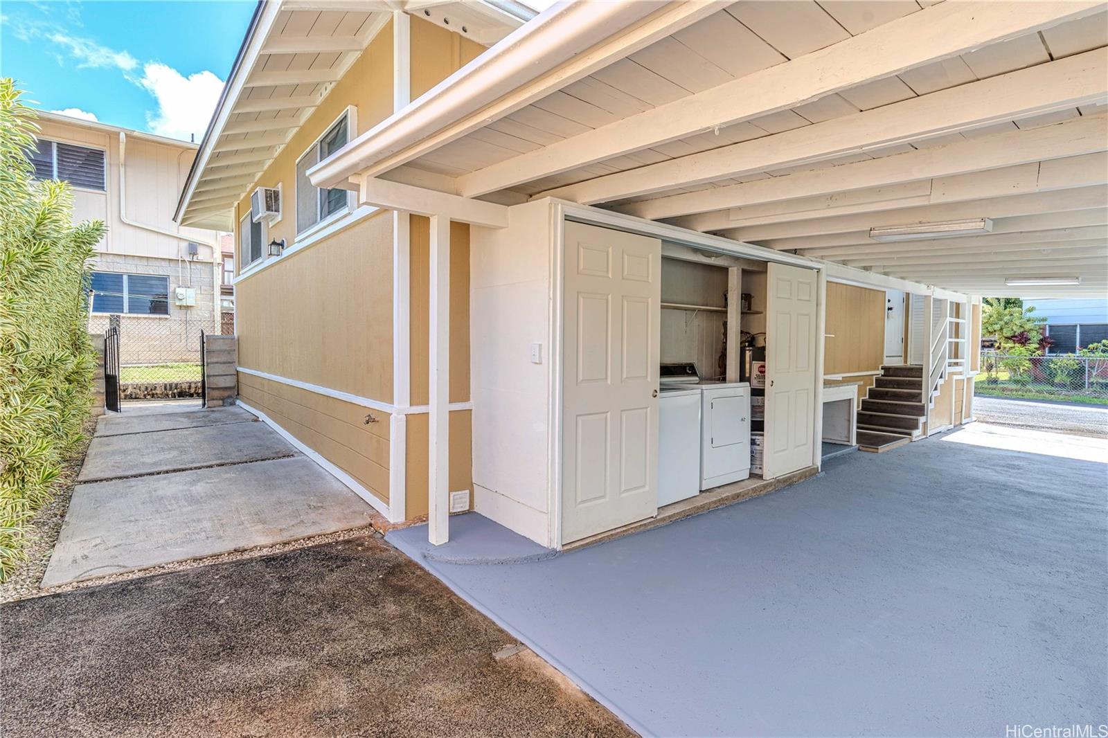 1926 Huina St Honolulu - Rental - photo 5 of 25