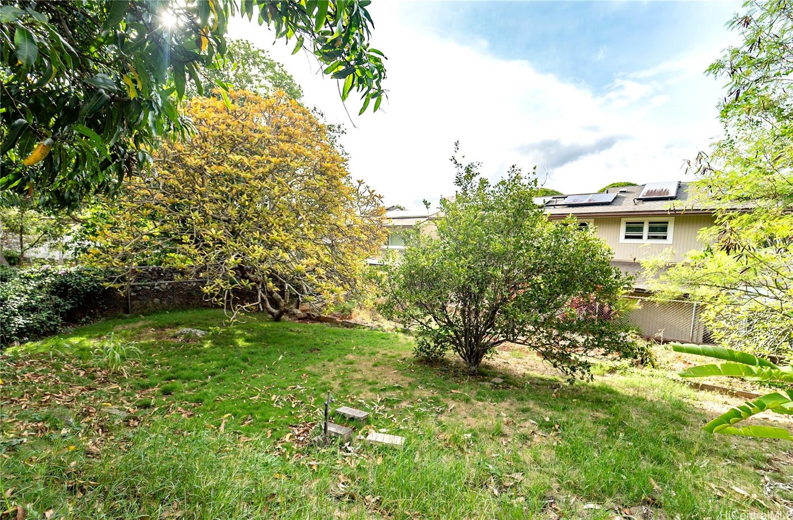 1926  Ualakaa St Ualakaa, Honolulu home - photo 11 of 20