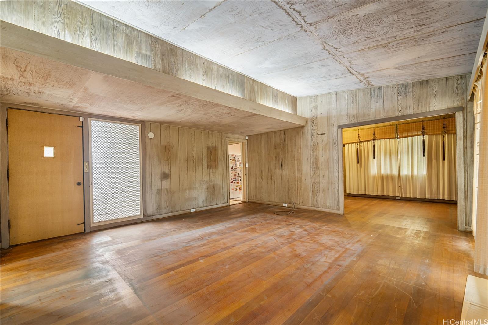 1926  Ualakaa St Ualakaa, Honolulu home - photo 4 of 20