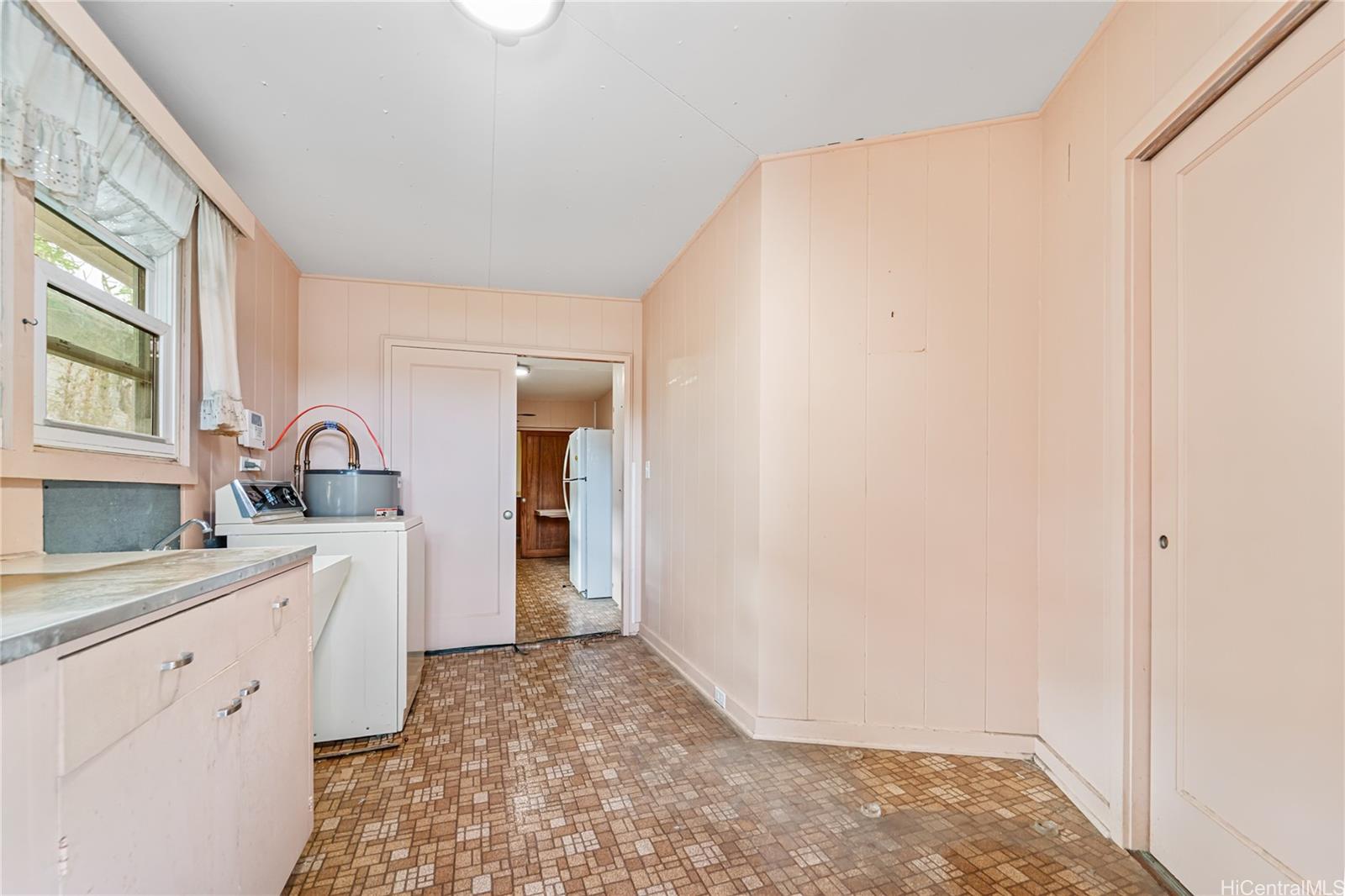 1926  Ualakaa St Ualakaa, Honolulu home - photo 7 of 20