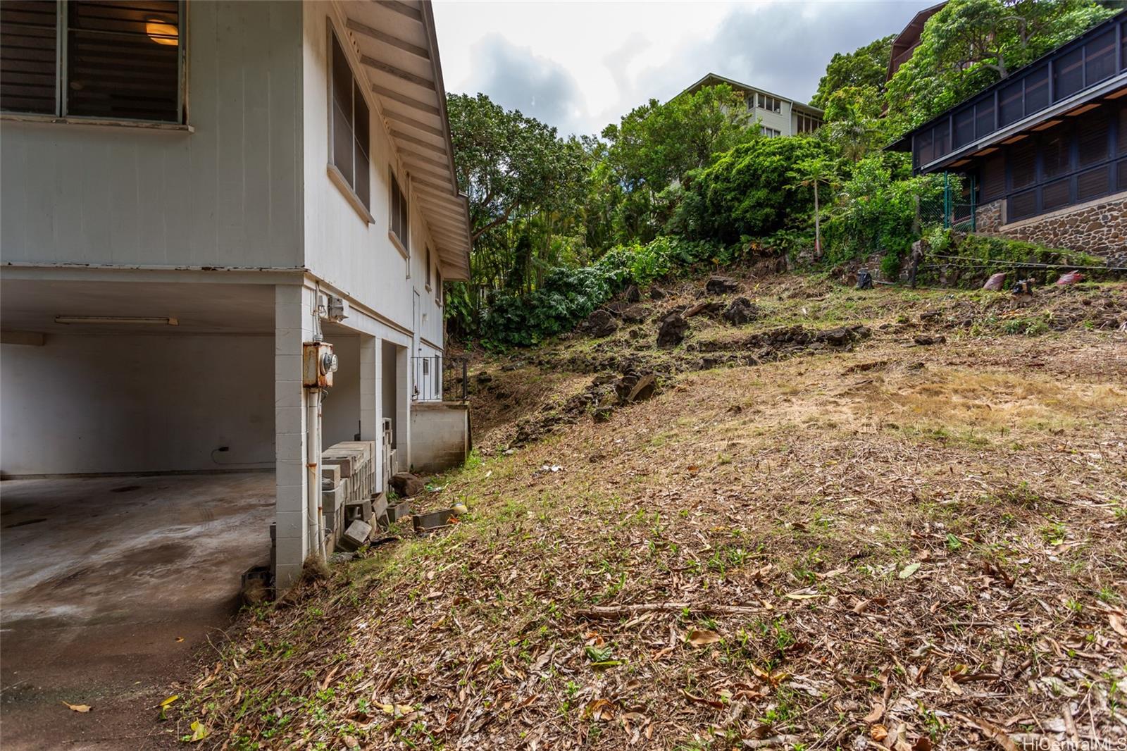 1927  Uluwehi Place Manoa Area, Honolulu home - photo 13 of 24