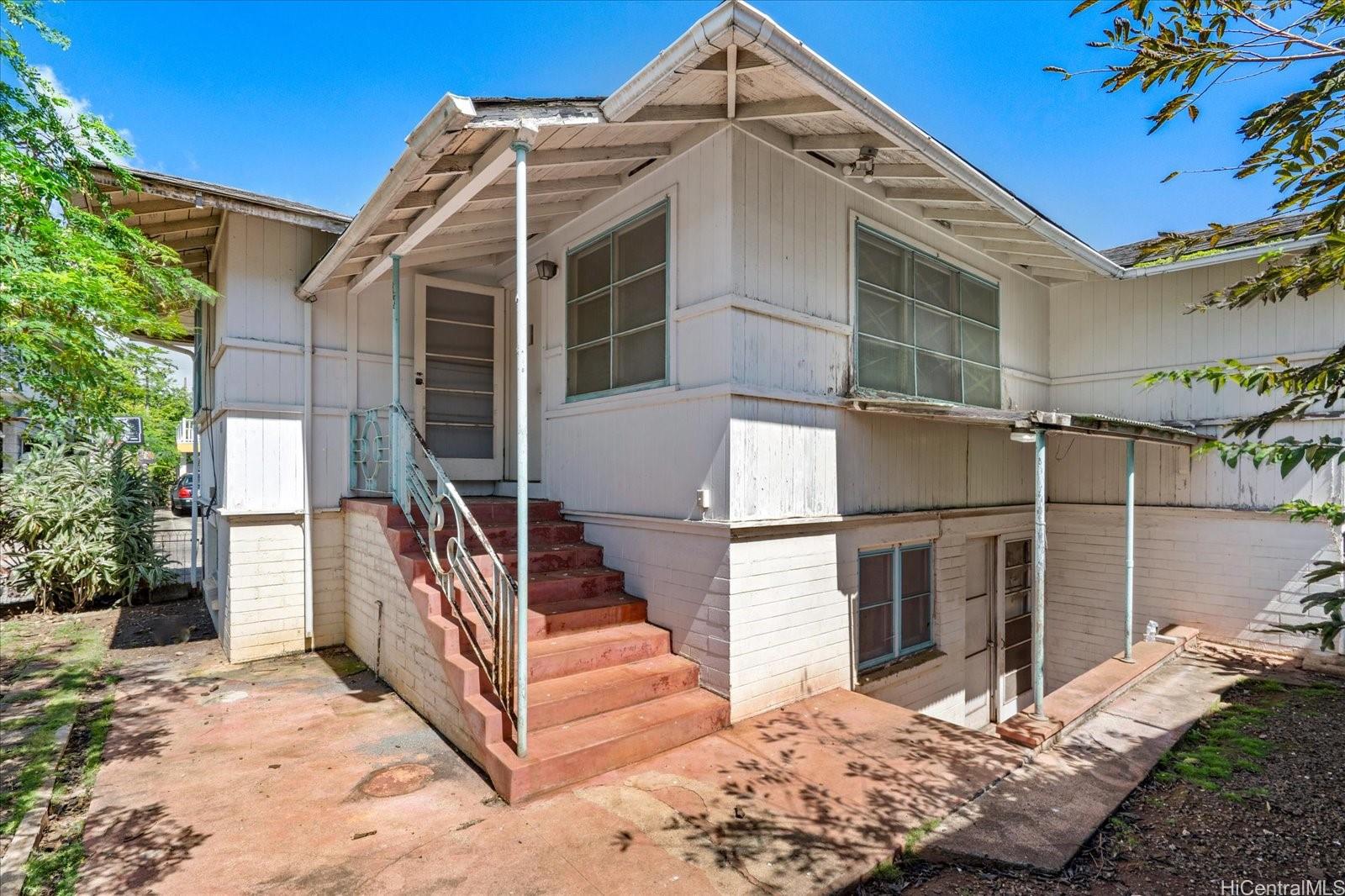 1929  Hanu Ln Kalihi-lower, Honolulu home - photo 2 of 20