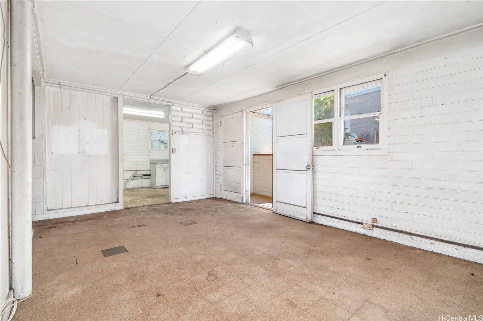 1929  Hanu Ln Kalihi-lower, Honolulu home - photo 11 of 20