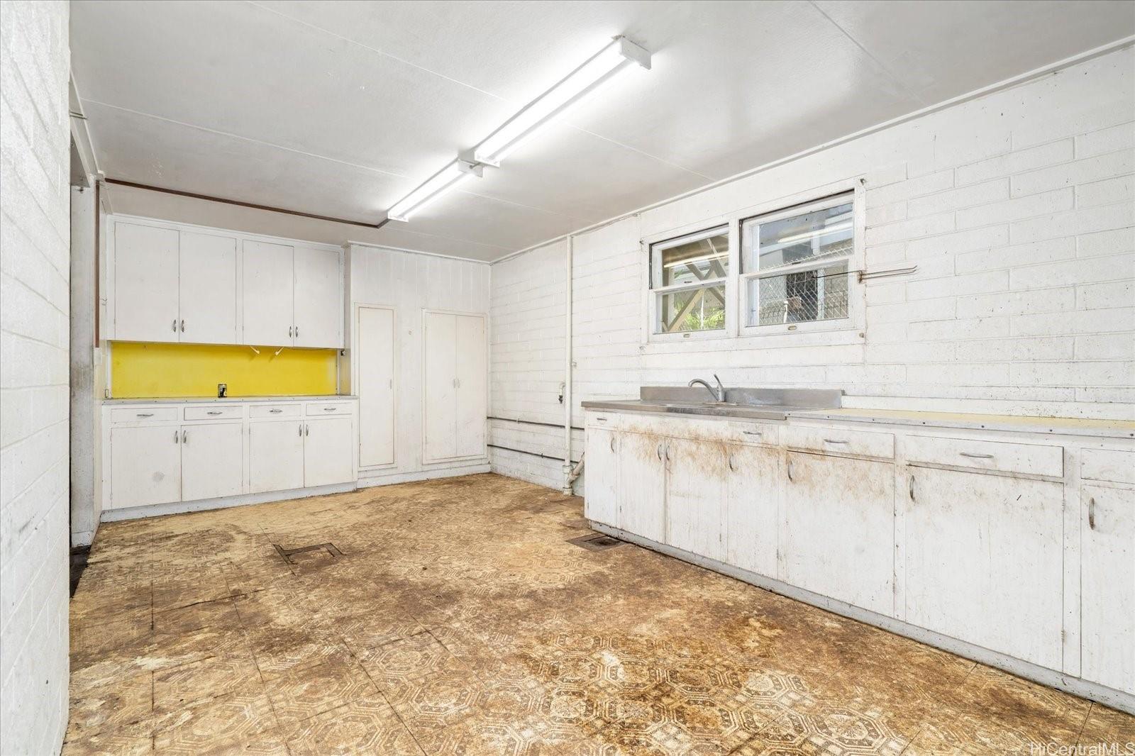 1929  Hanu Ln Kalihi-lower, Honolulu home - photo 12 of 20