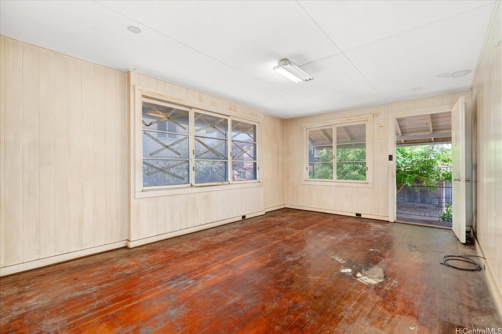 1929  Hanu Ln Kalihi-lower, Honolulu home - photo 5 of 20