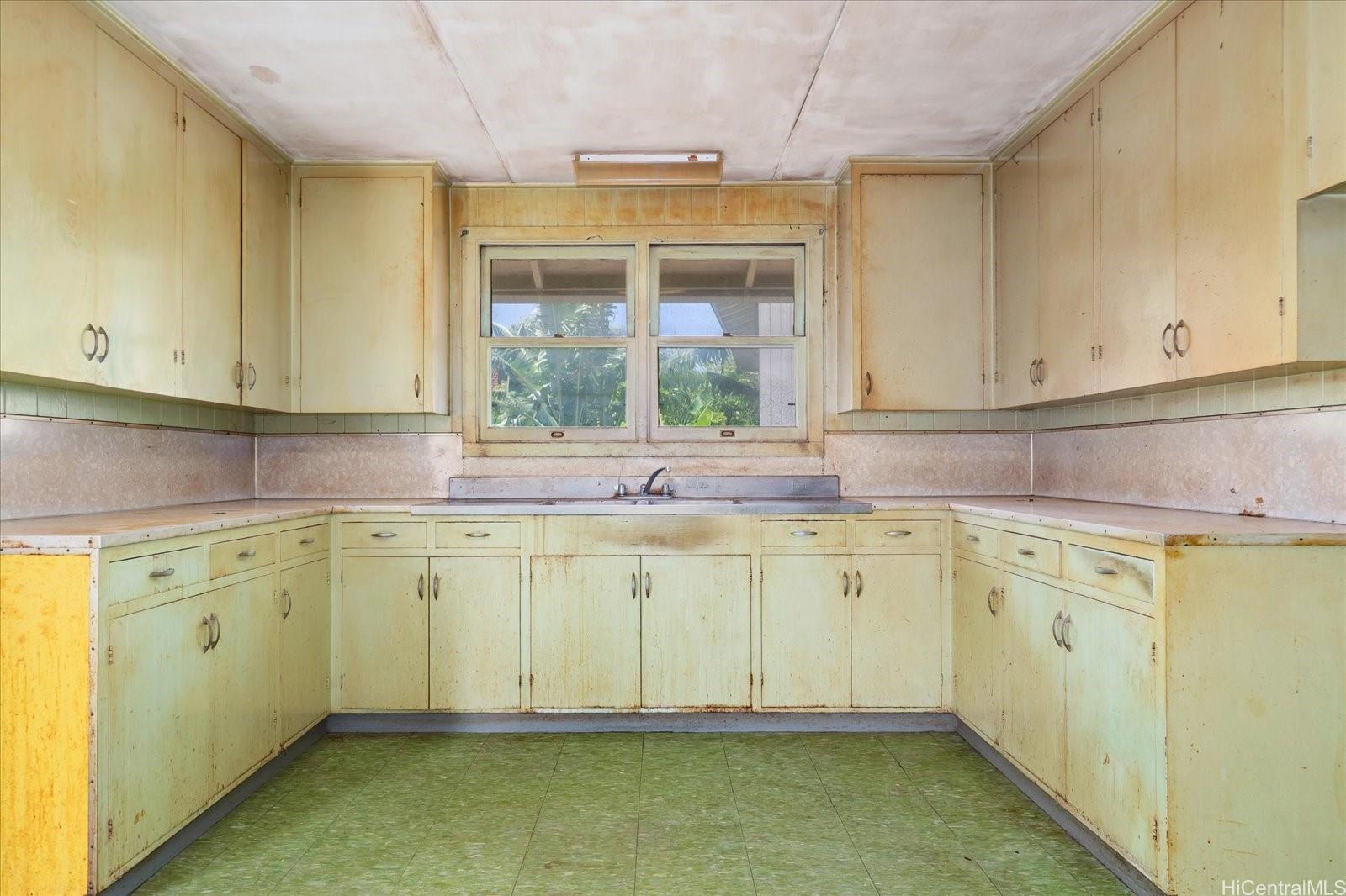 1929  Hanu Ln Kalihi-lower, Honolulu home - photo 6 of 20