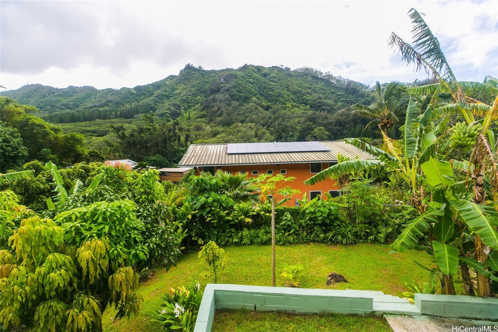 1929  Huea Pl Kalihi Valley, Honolulu home - photo 2 of 25