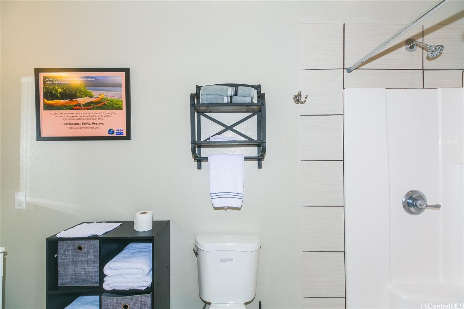 1929  Huea Pl Kalihi Valley, Honolulu home - photo 8 of 25