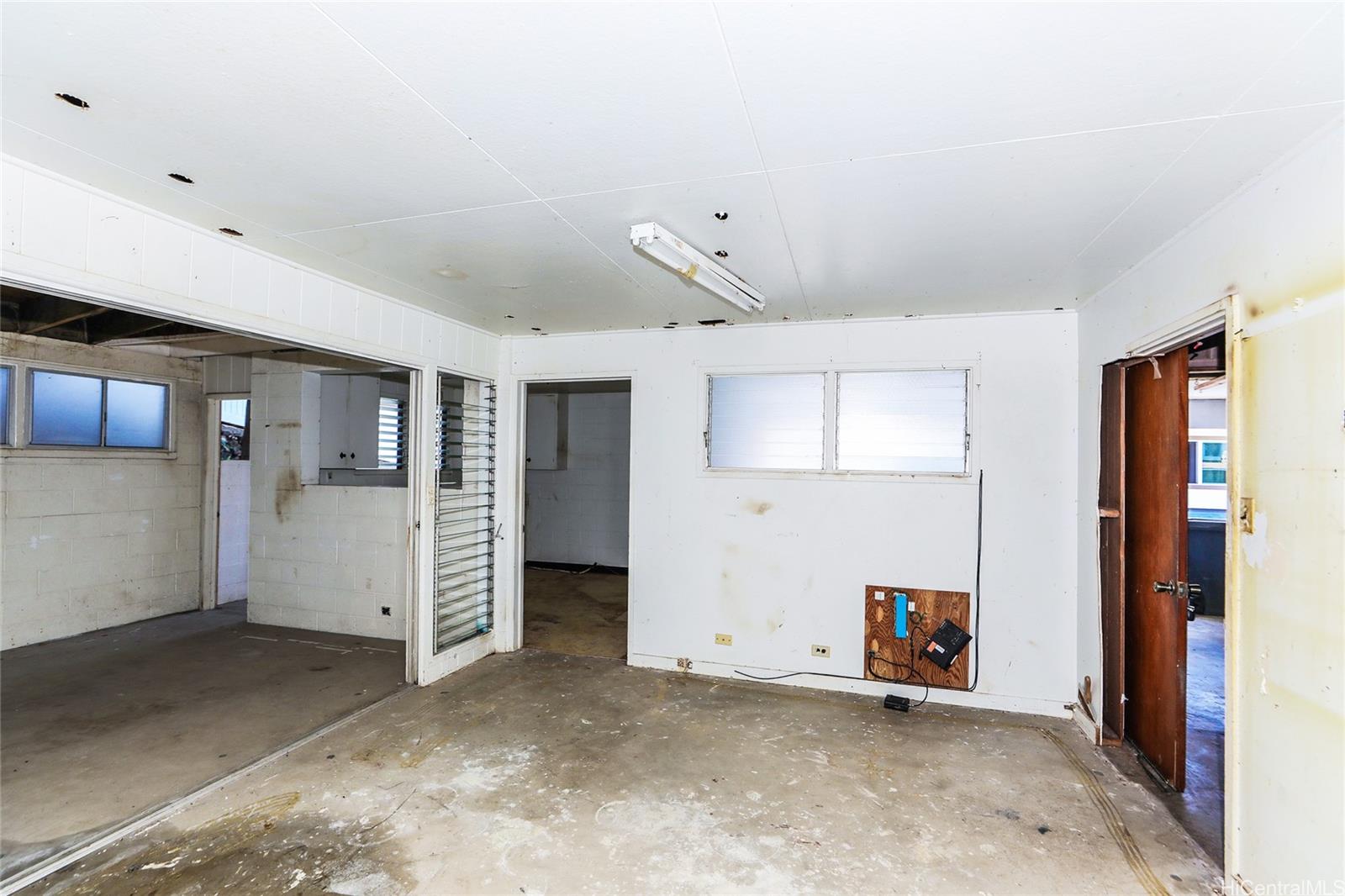 1929  Nehoa Place Makiki Heights, Honolulu home - photo 18 of 25