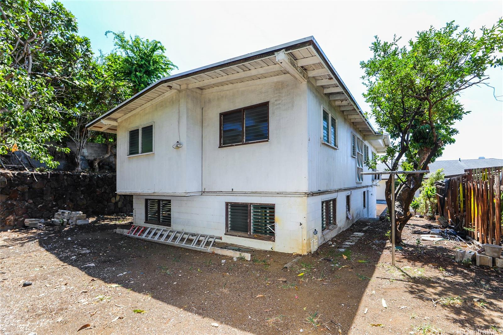 1929  Nehoa Place Makiki Heights, Honolulu home - photo 23 of 25